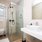Pape Appartement *