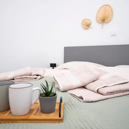 Pape Apartman Brodarica